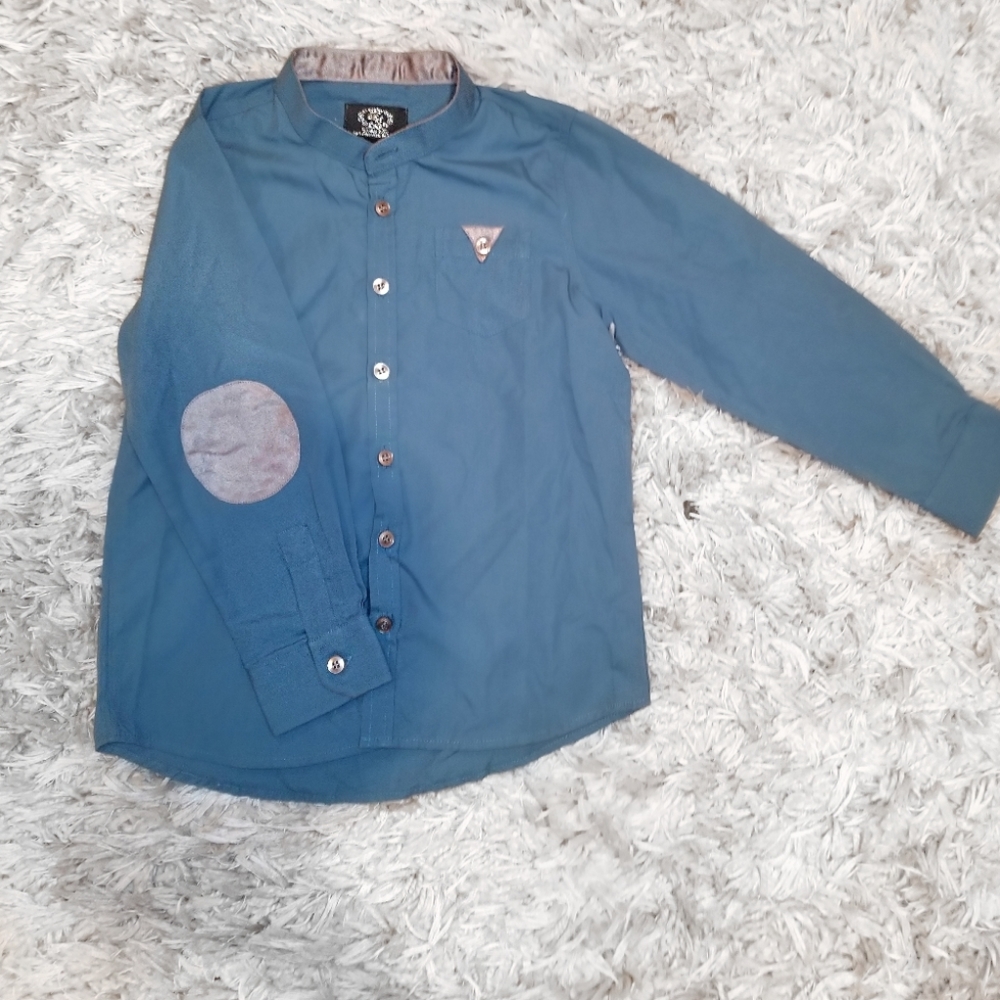 Danny Boy long sleeve shirt w/ gray elbow patches